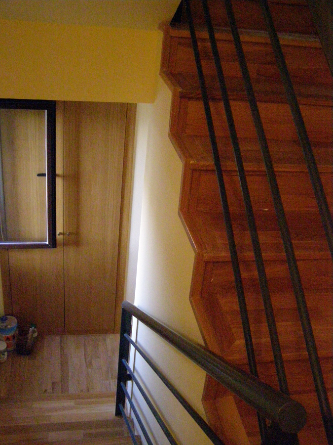 Ceramiento en escalera de chalet