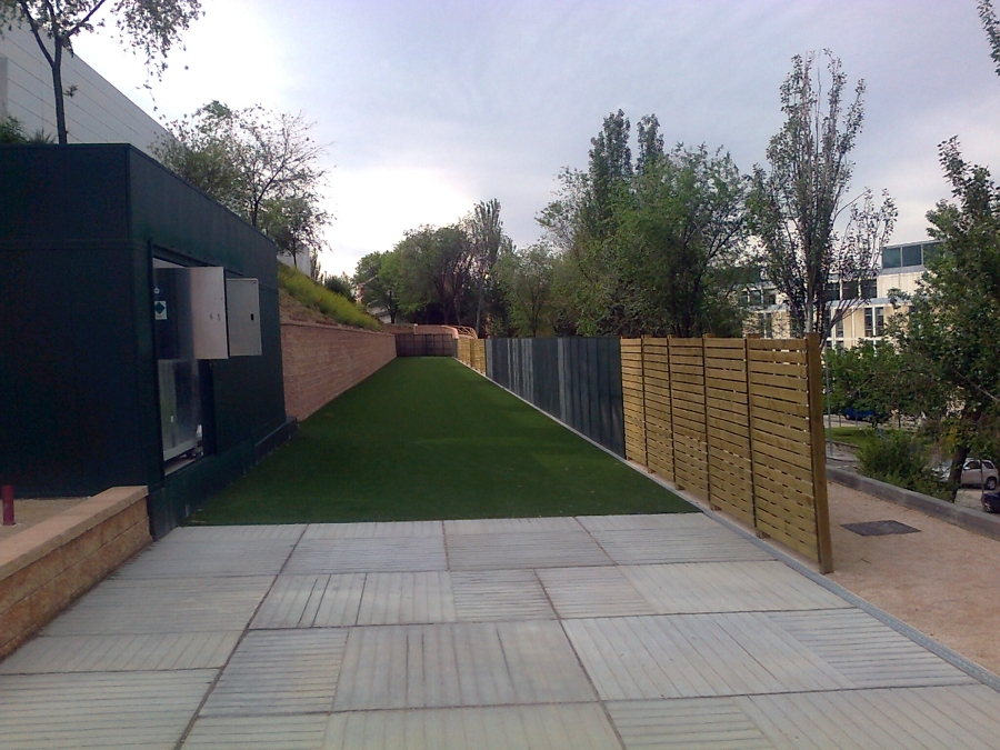 CERRAJERIA EN PISTA DE TIRO CON ARCO EN EL CONSEJO SUPERIOR DE DEPORTES DE MADRID.PISTA SUR.