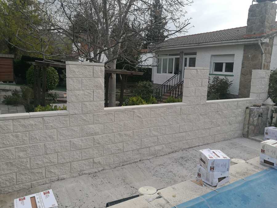 Cerramiento Jardín con Bloque