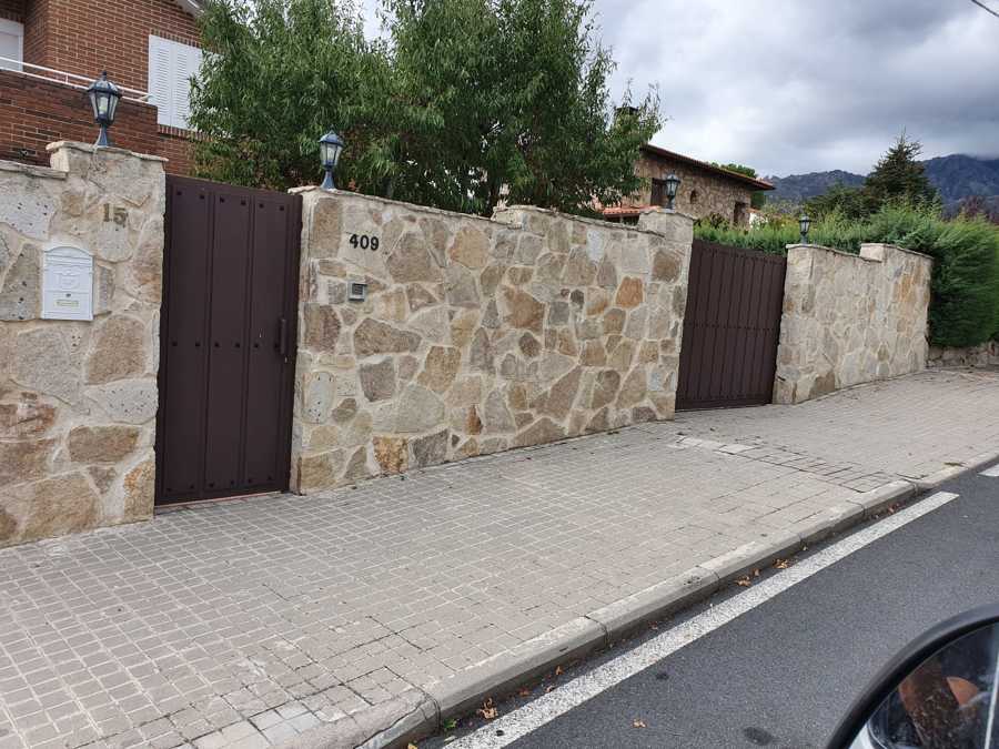 Cerramiento de piedra para casa