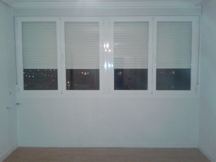 CERRAMIENTO DE TERRAZA INCORPORANDOLA EN EL SALÓN