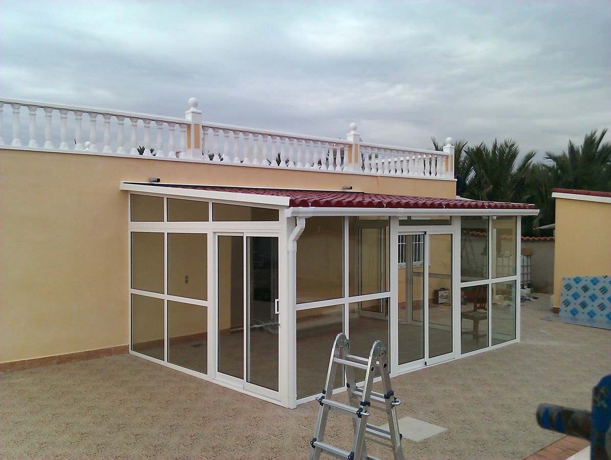 cerramiento con techo teja