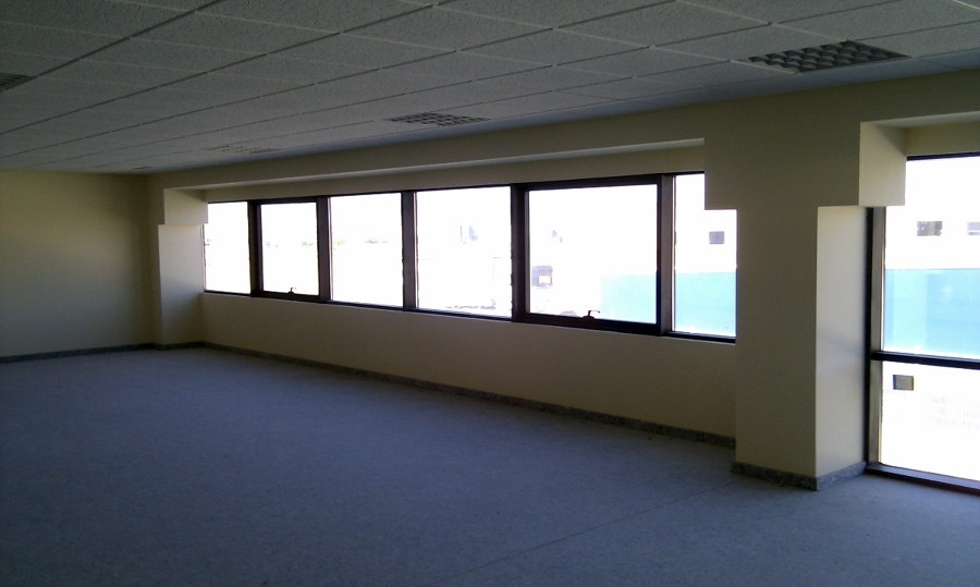 CERRAMIENTO EN OFICINAS