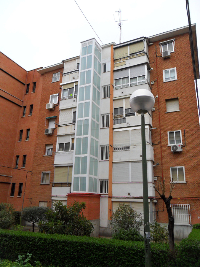 CERRAMIENTO EXTERIOR POR FACHADA