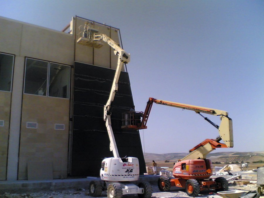 Cerramiento metalico de nave industrial