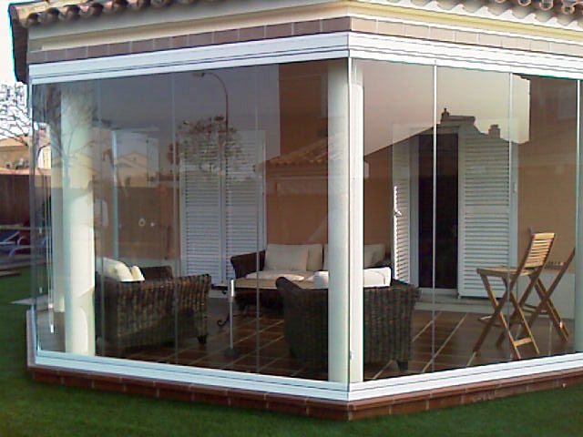 CERRAMIENTO PORCHE LUMON