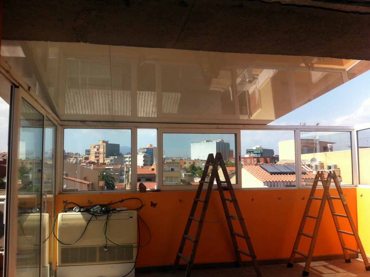 CERRAMIENTO Y TECHO EMBO