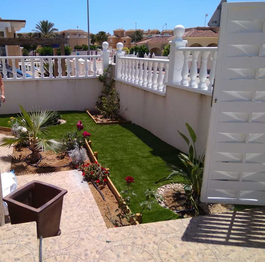 Instalación de césped artificial