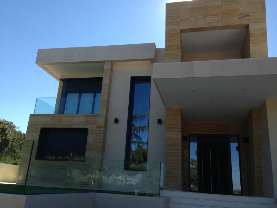 CHALET URB. EL BOSQUE