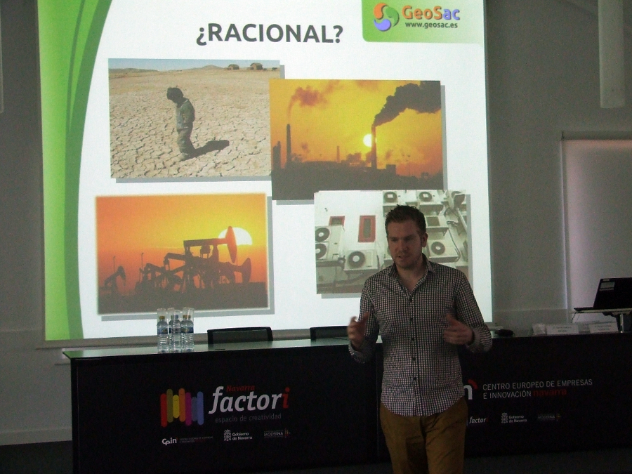 Charla sobre sotenibilidad ofrecida en CEIN