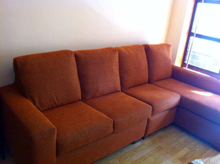 Cheslón modificada y tapizada.