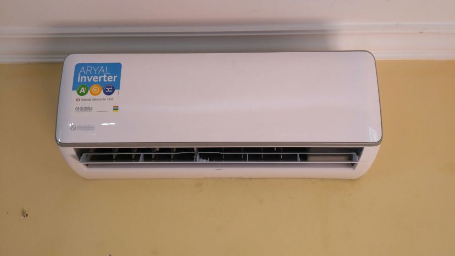 INSTALACIÓN AIRE ACONDICIONADO OLIMPIA SPLENDID