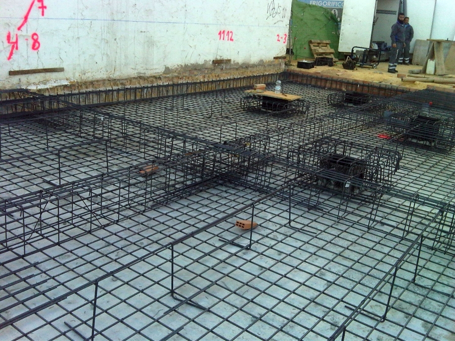 Cimentación por losa de hormigón.