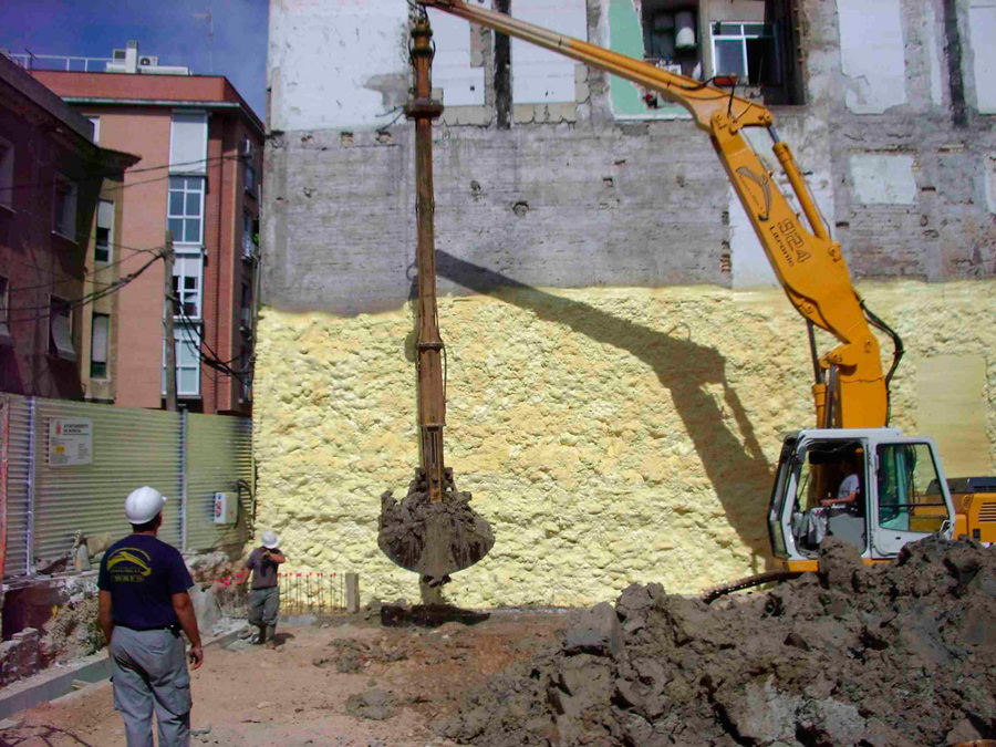 Máquina de Montoya cimentaciones especiales