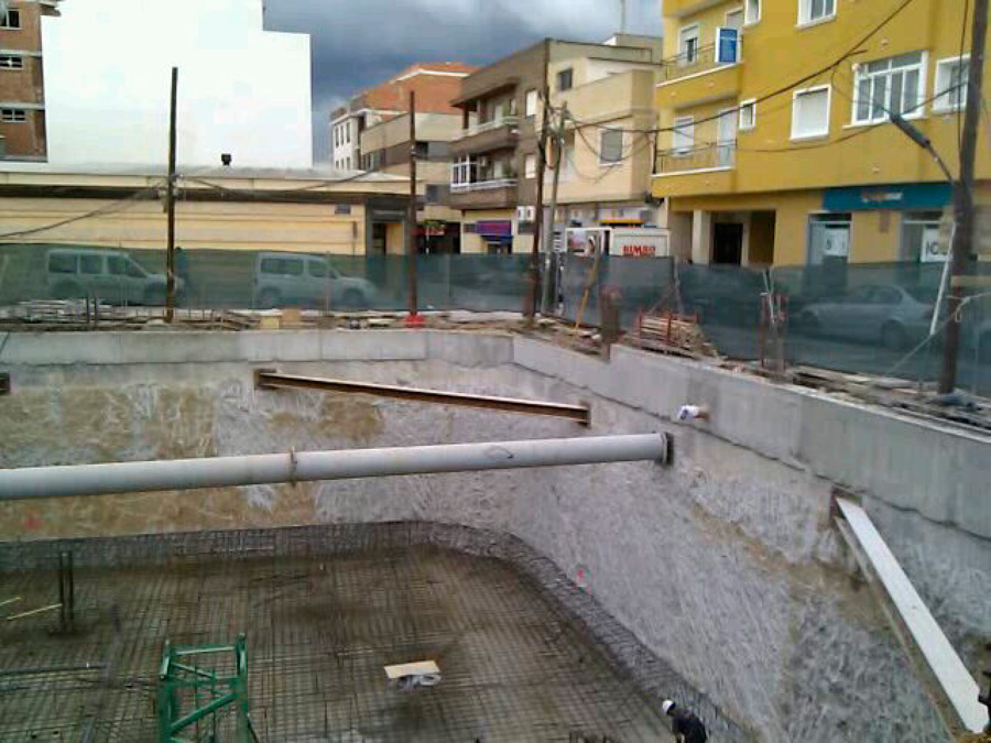 Montoya muro pantalla