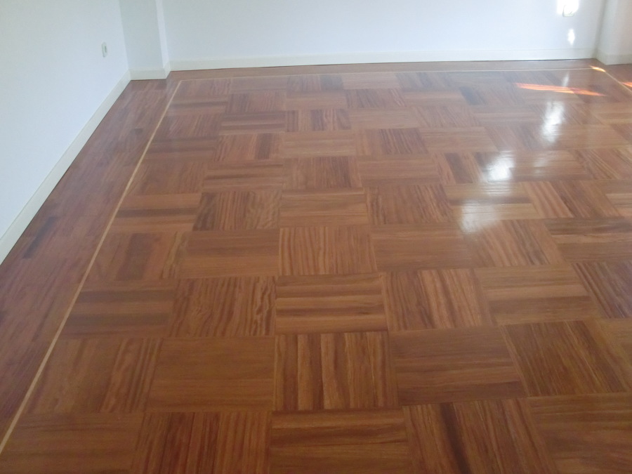 Acuchillado y barnizado Majadahonda