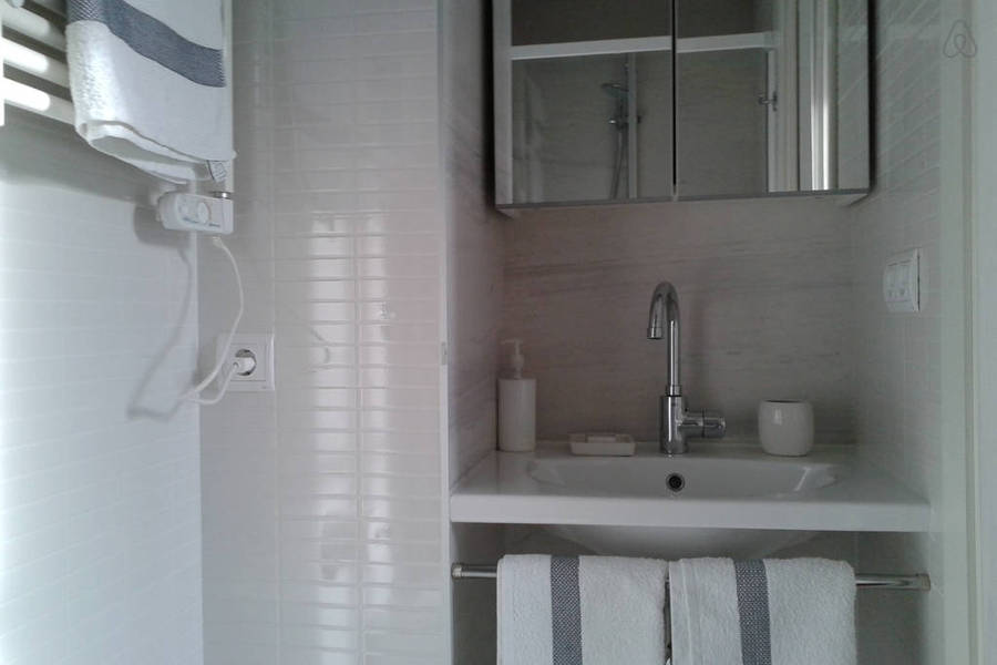 baño de pequeñas dimensiones