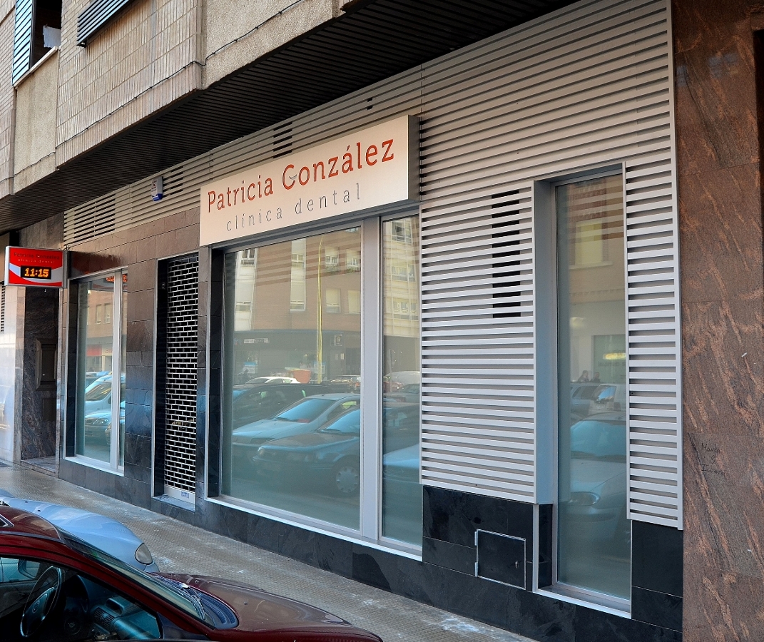 Clínica Dental Patricial González Fachada