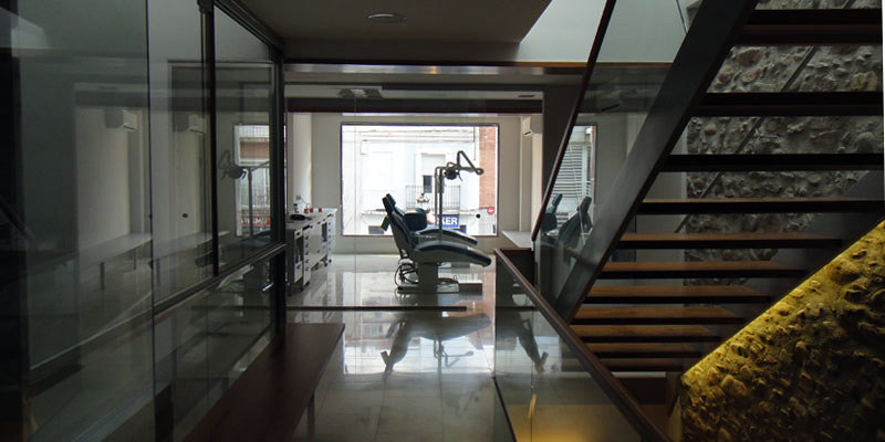 Clínica Maxilo Clinic. GRANOLLERS. BARCELONA