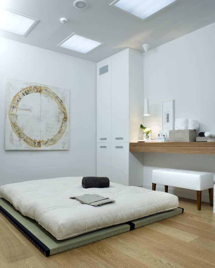 Clinica Omega Zeta by Molins Interiors