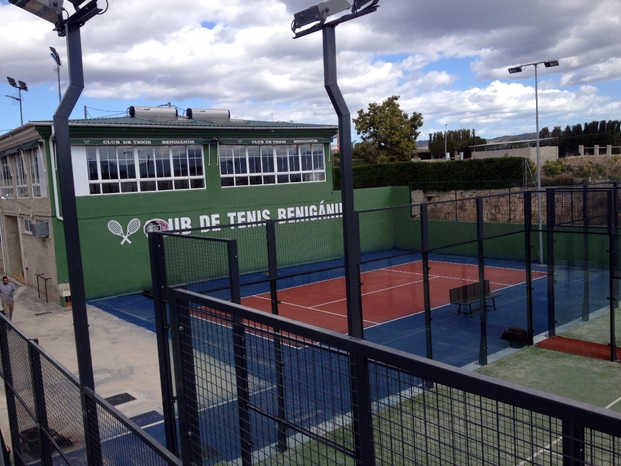 CLUB PADEL BENIGANIM