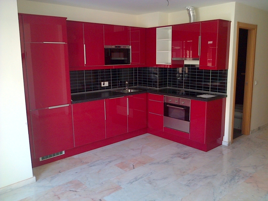 cocina abstrack rojo brillante