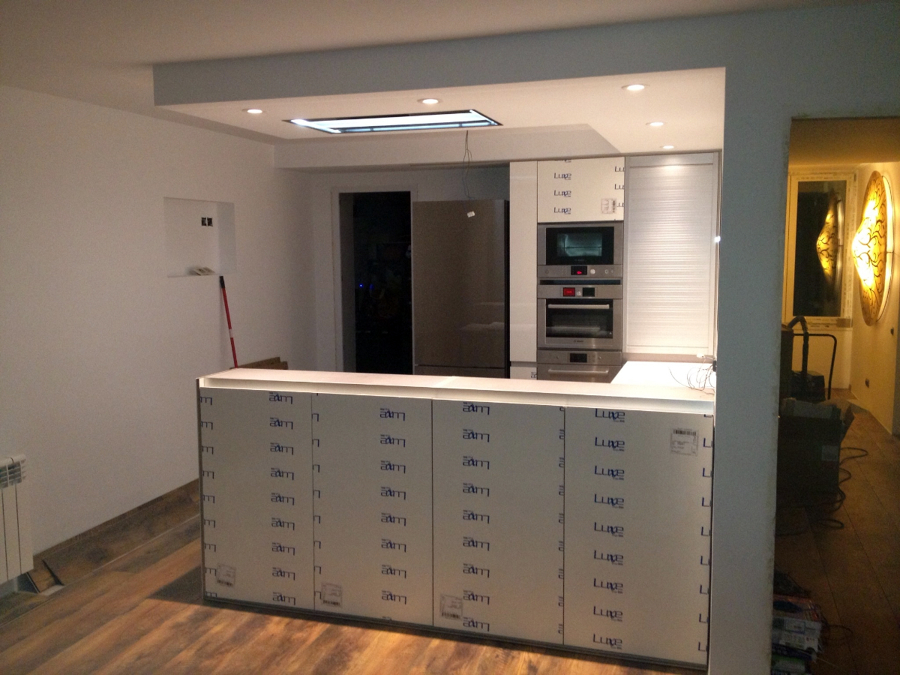 Cocina blanca de lux