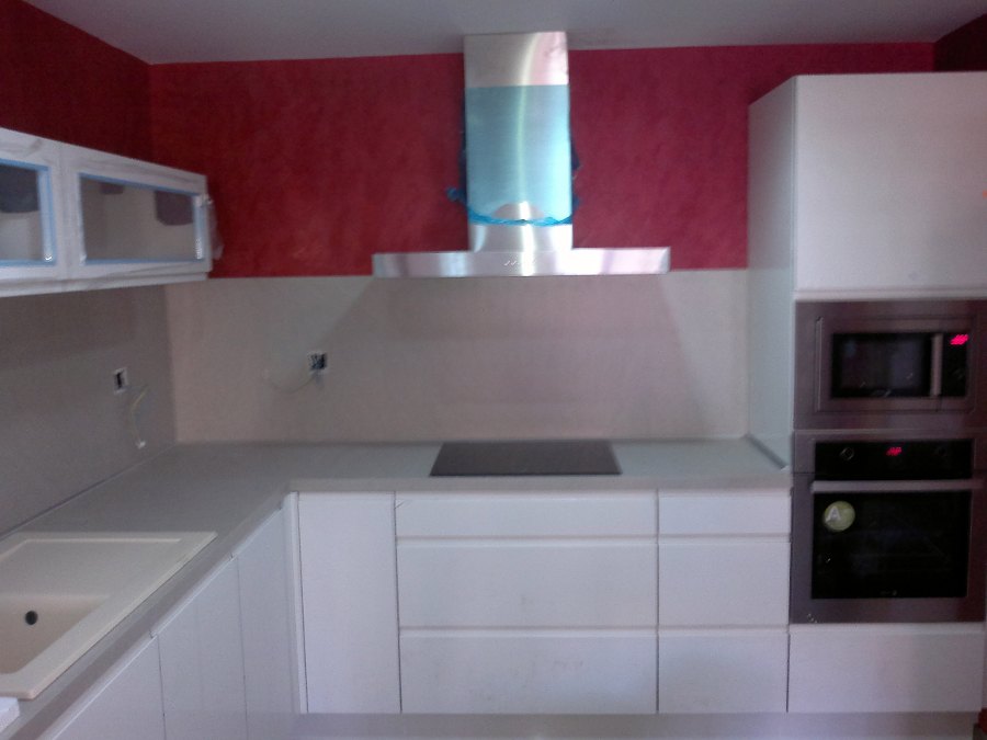 Cocina blanca lacada