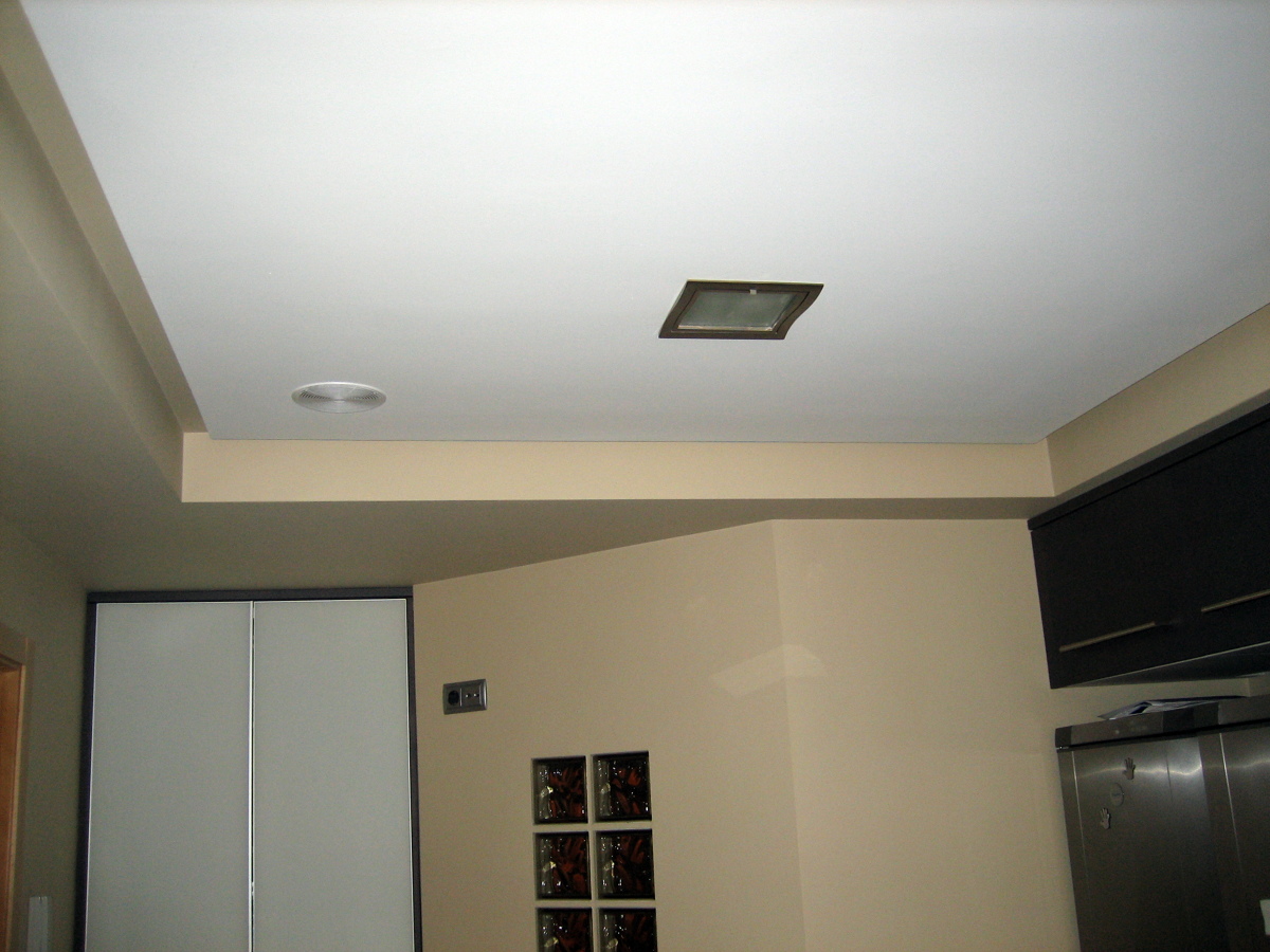 cocina con doble techo