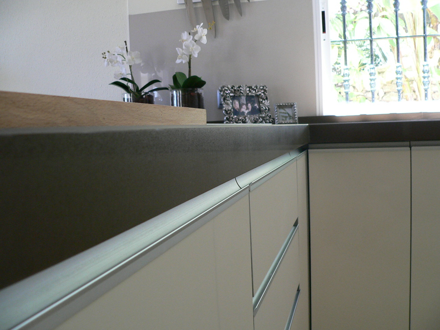 COCINA CON PENINSULA