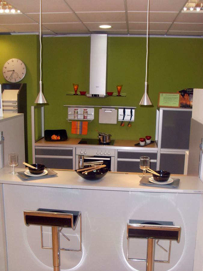 COCINA EN LIQUIDACION + ELECTROS BOSCH-------63 % DTO.
