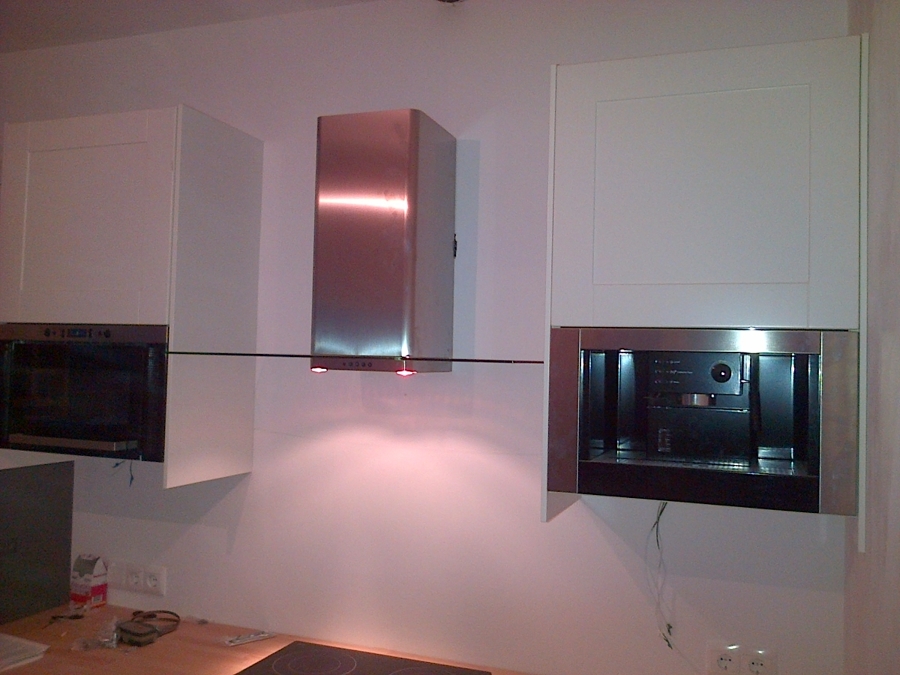 cocina lidingo color hueso