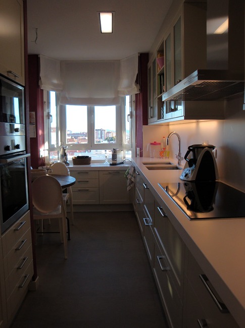 Cocina Silestone Zeus Leather