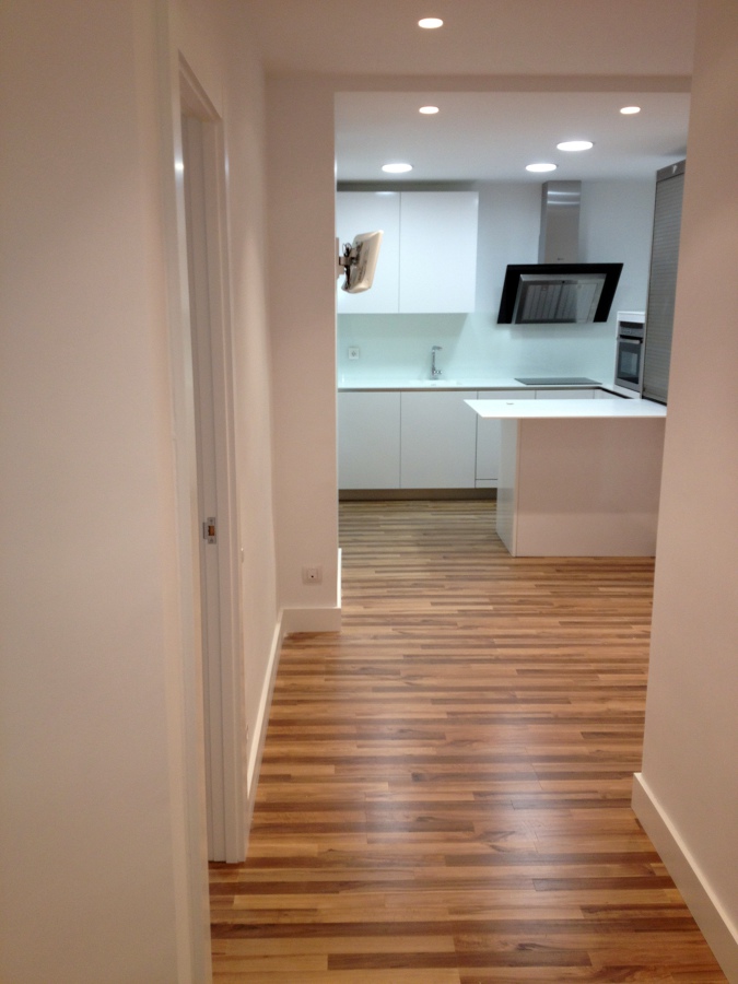 COCINA Y SUELO LAMINADO