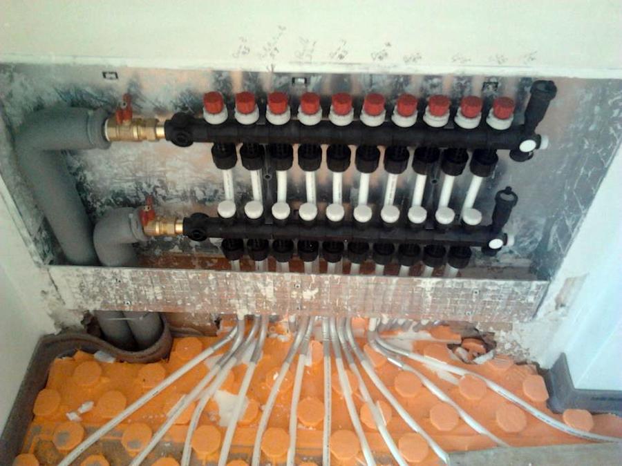 Colector suelo radiante