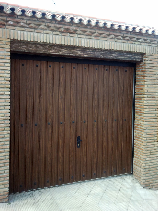 colocacio puerta garaje