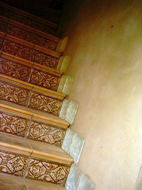 colocación de cerámicos en peldaños-escalera sin rodapiés