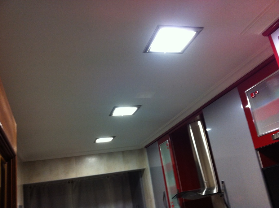 Colocacion de Dowlinght en cocina