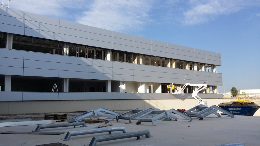 colocación de panel composite