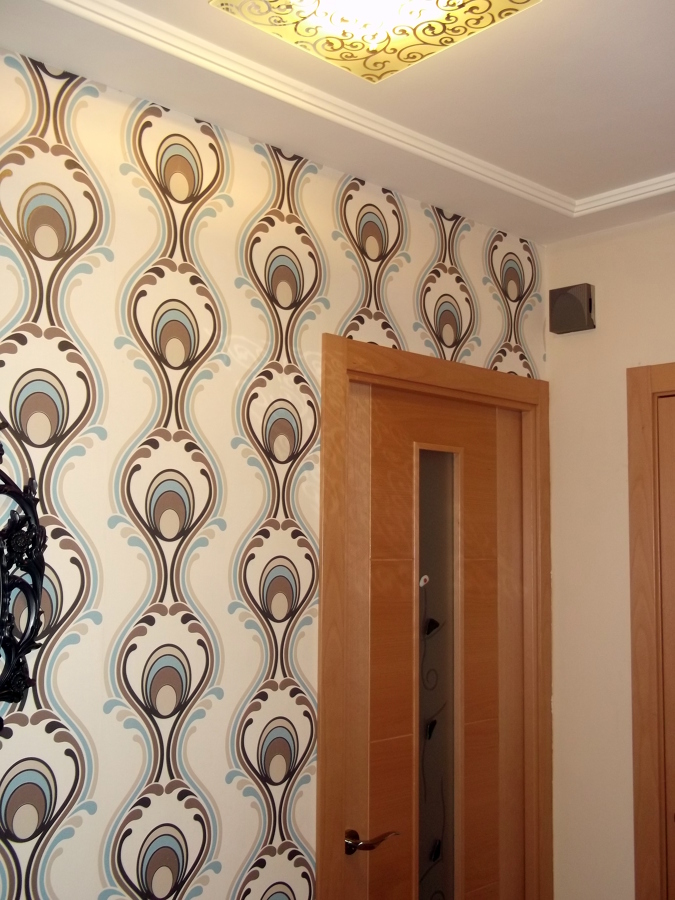 Colocación de papel pintado.