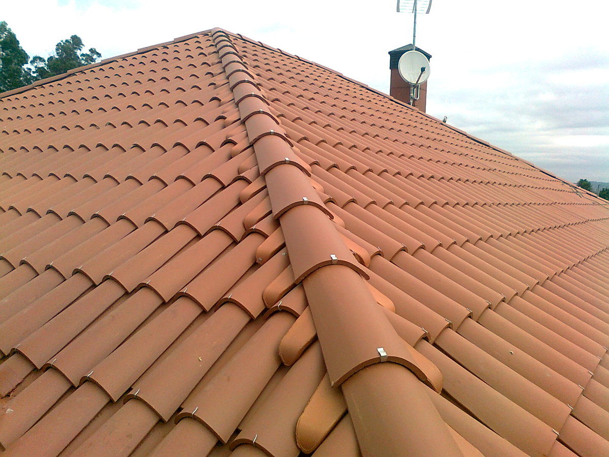 Colocacion de teja en betanzos