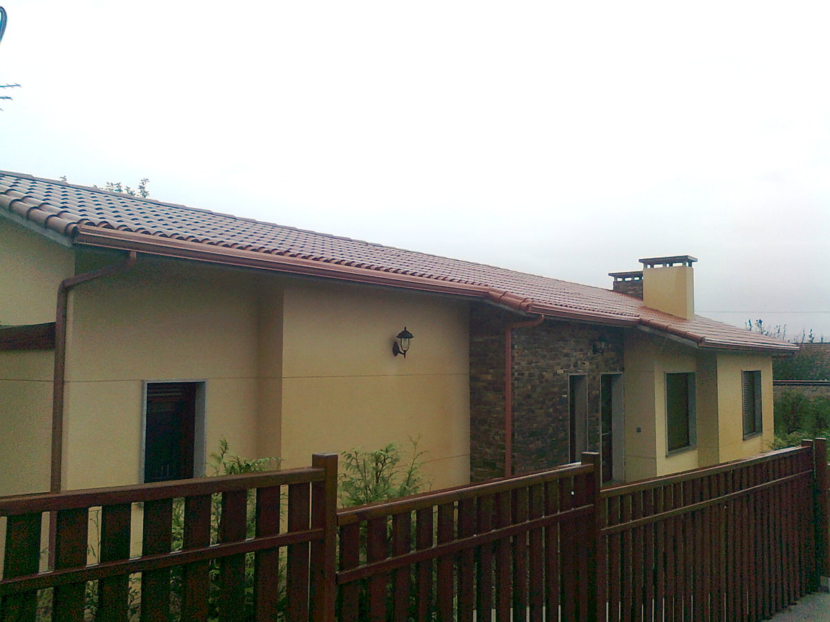 Colocacion de teja y uralita en san sadurniño