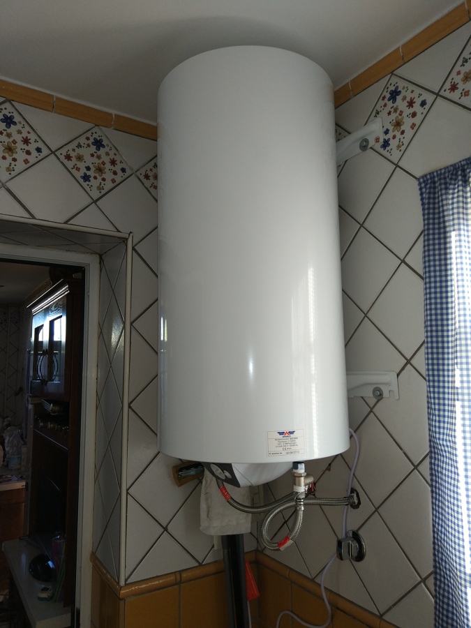 Colocación de termo electrico de 100L APARICI