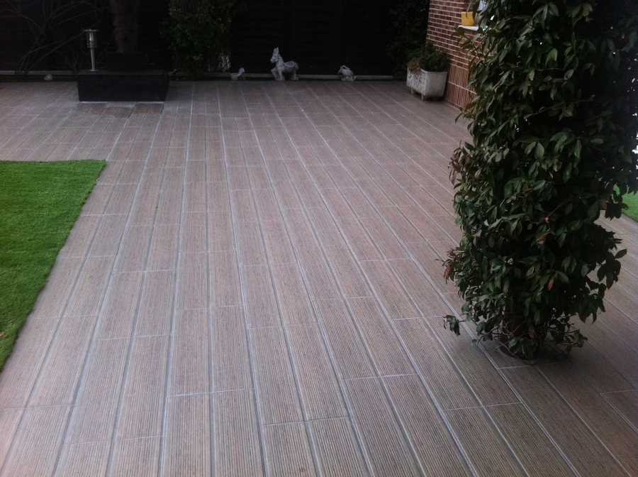 COLOCACION PORCELANICO JARDIN HUARTE