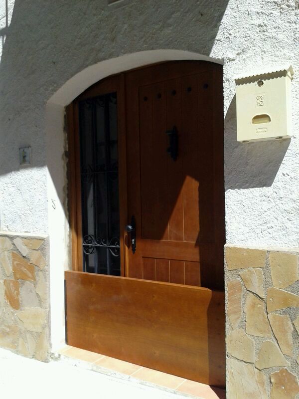 Colocación puerta rustica