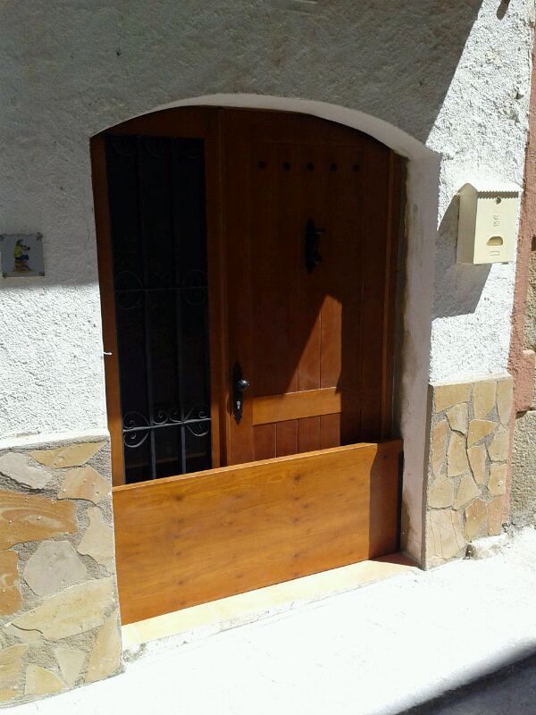Colocación puerta rustica