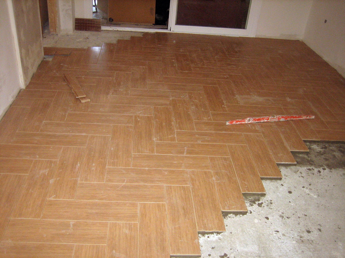 Colocación suelo a espiga