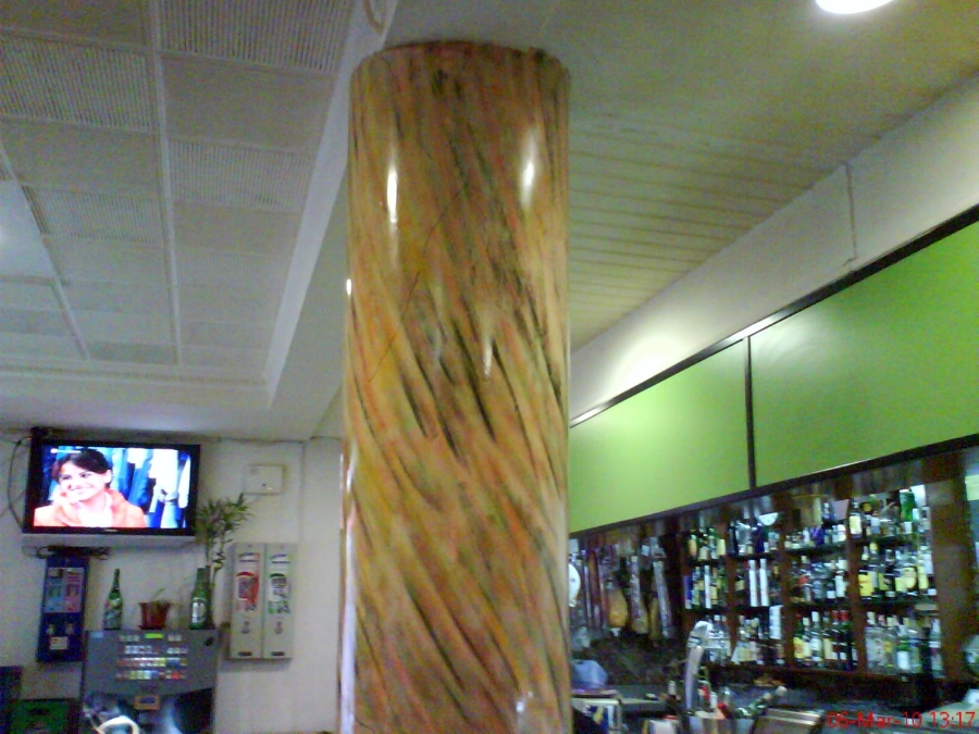 COLUMNA A IMITACIÓN MÁRMOL 