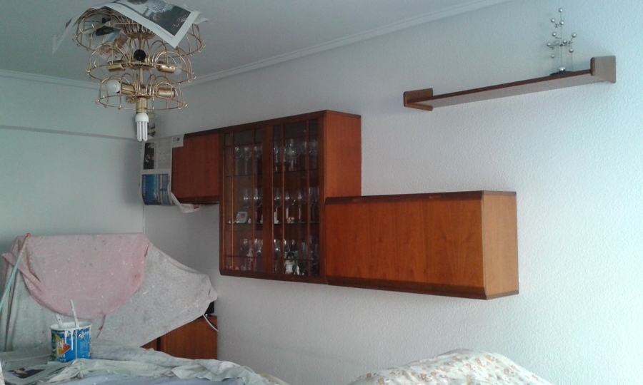 comedor pintado en blanco