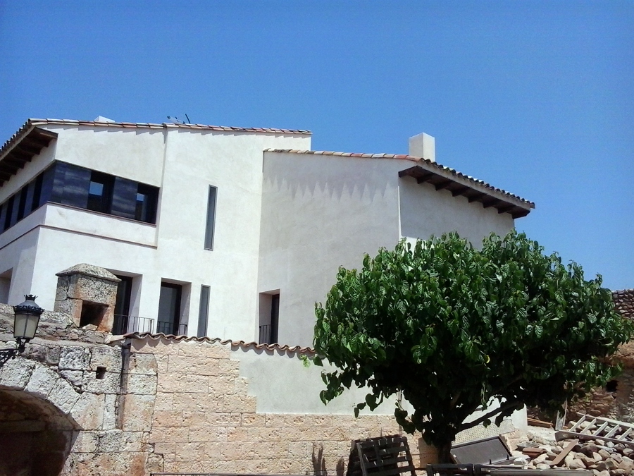 complejo turístico en aniñón 2012